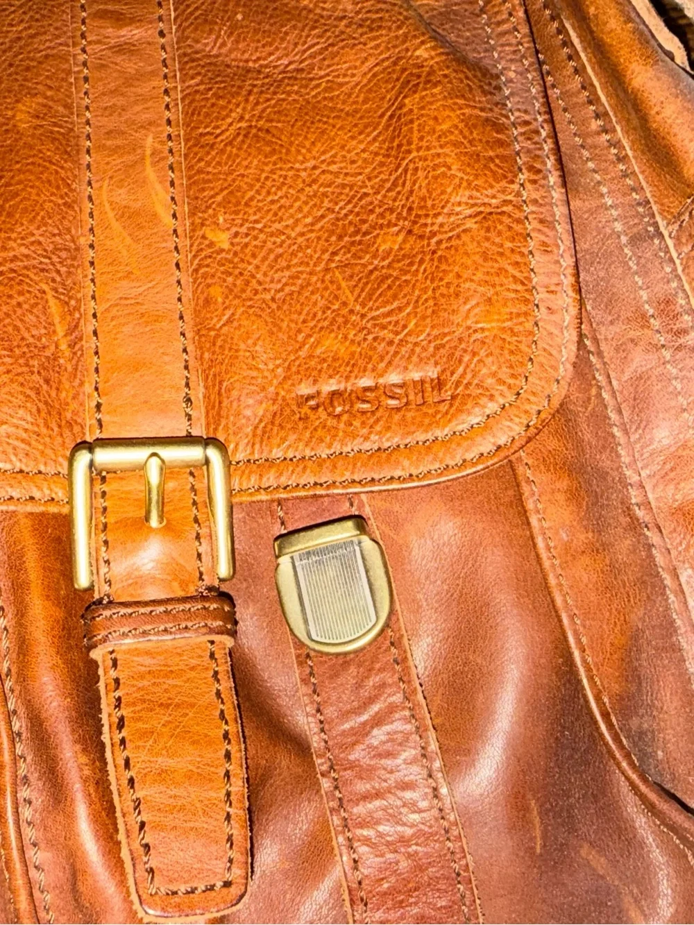 Fossil Vintage Brown Leather Messenger Bag Commuter Laptop Briefcase Flap Case